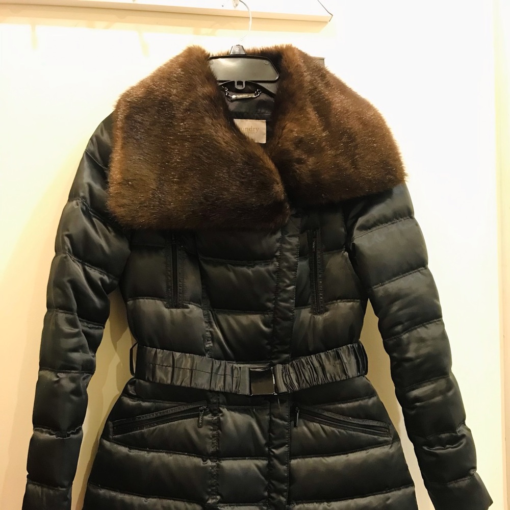 Laundry by Shelli Segal Black Coat with faux fur trim.